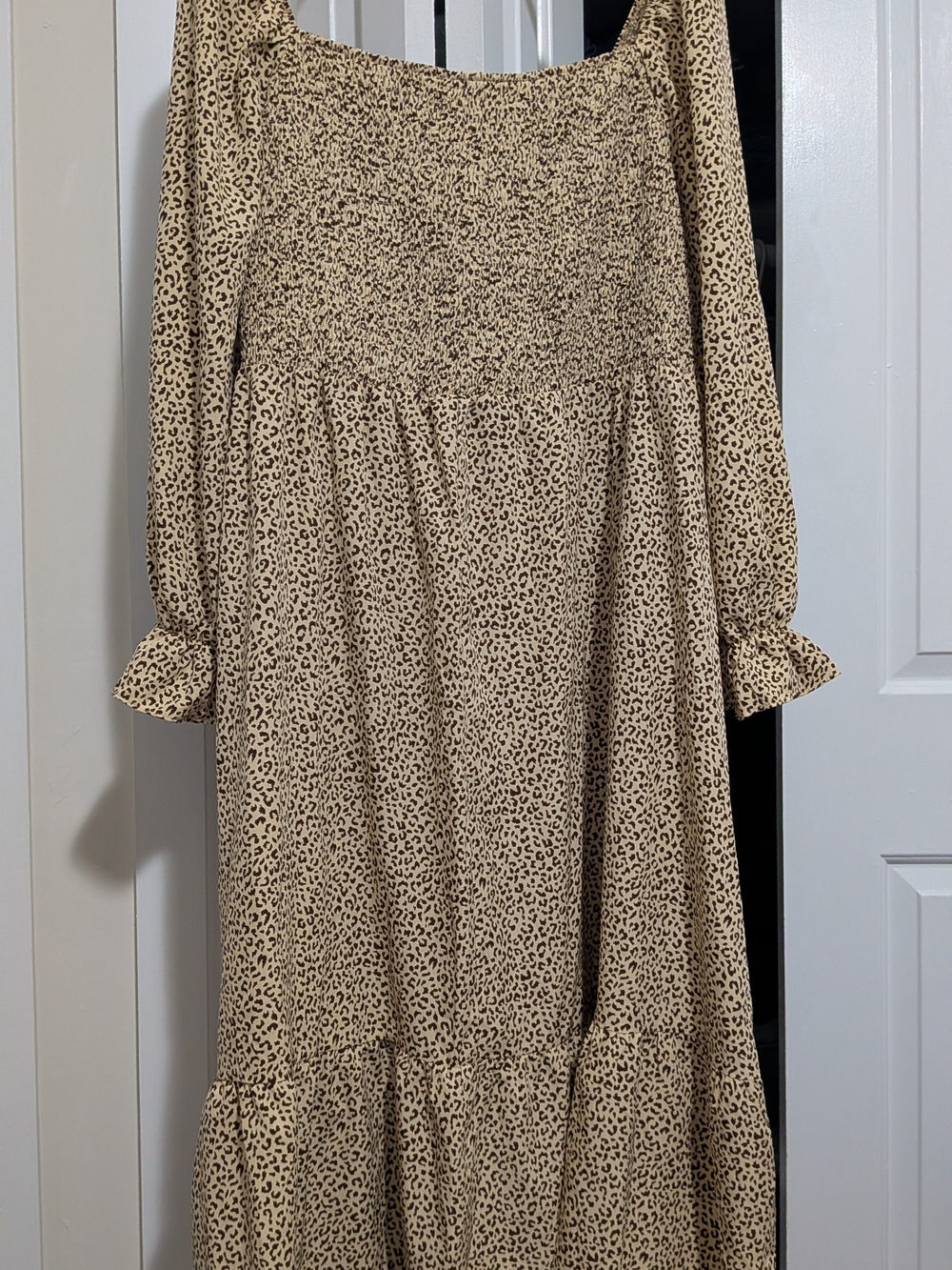 SHEIN Beige Leopard Print Smocked Long Sleeve Midi Dress
